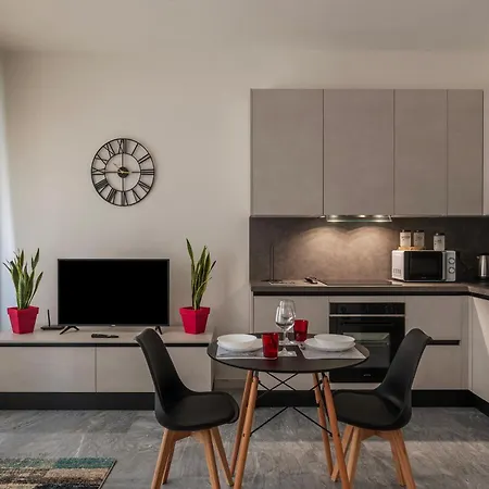 Guesthost - Regina Margherita