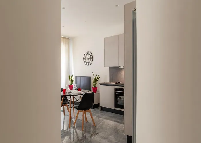 Guesthost - Regina Margherita